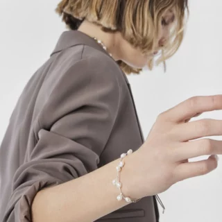 Pulsera ajustable TOUS Icon Pearls de plata de primera ley y nylon de color gris con perlas