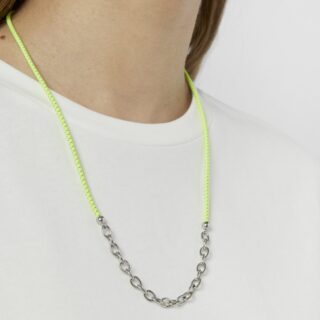 TOUS St. Tropez Elastyczny naszyjnik, który łączy łańcuszek z pierścieniami ze stali nierdzewnej i plecionym elastycznym sznurkiem w kolorze limonki