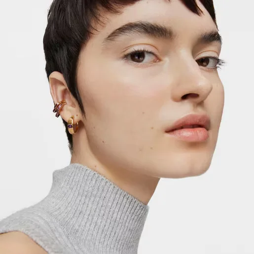 Model with Earcuff with 18kt gold plating