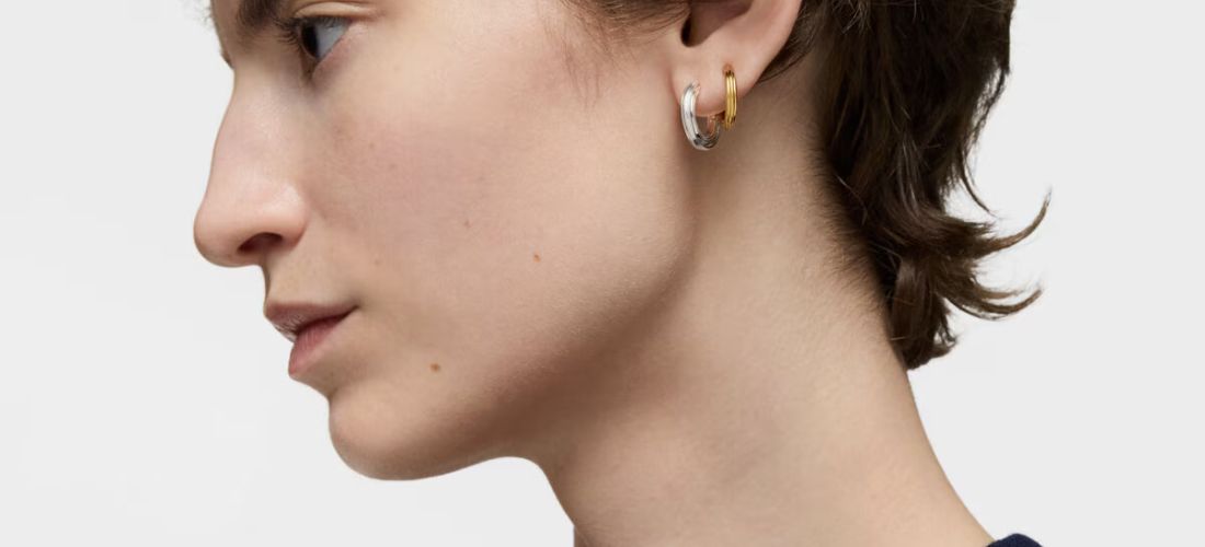 Cómo desinfectar aretes.