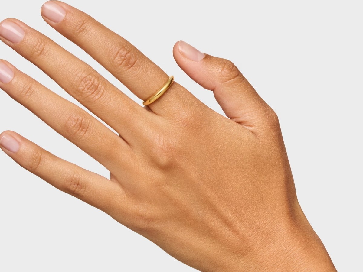 Pierścionek gładki ze srebra powlekanego złotem 18-karatowym TOUS Motifs