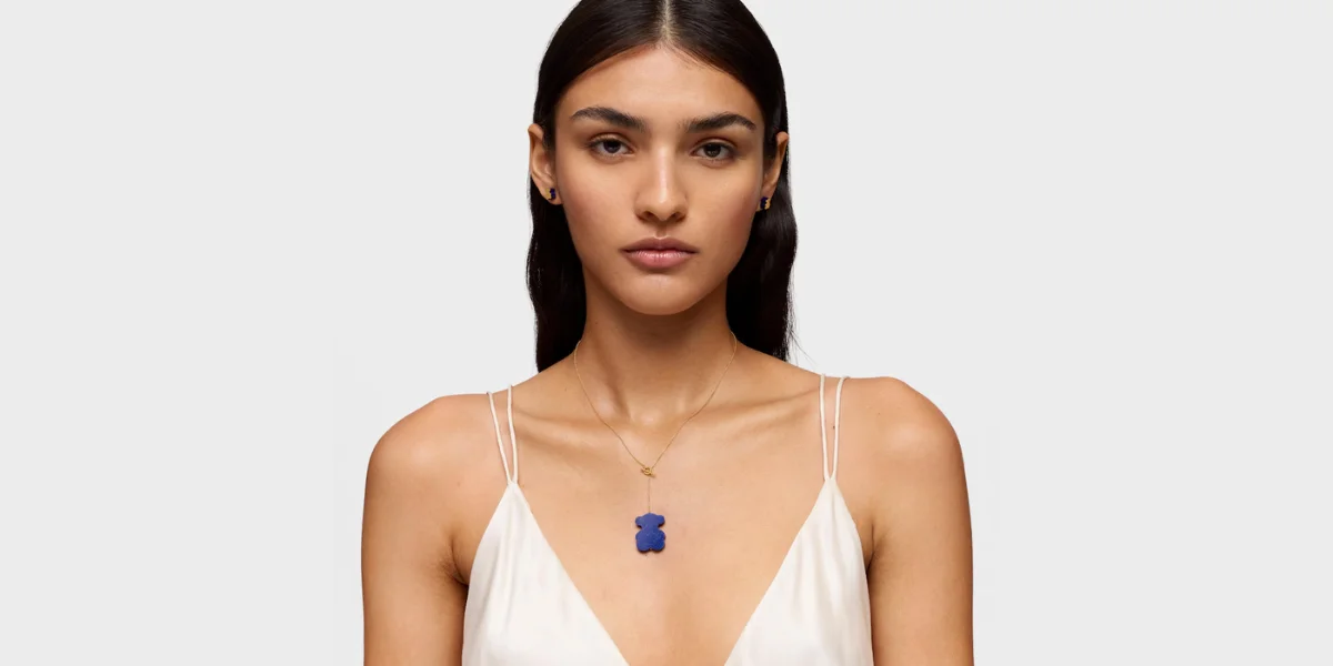 Cómo transformar tu outfit con un collar statement para cualquier ocasión