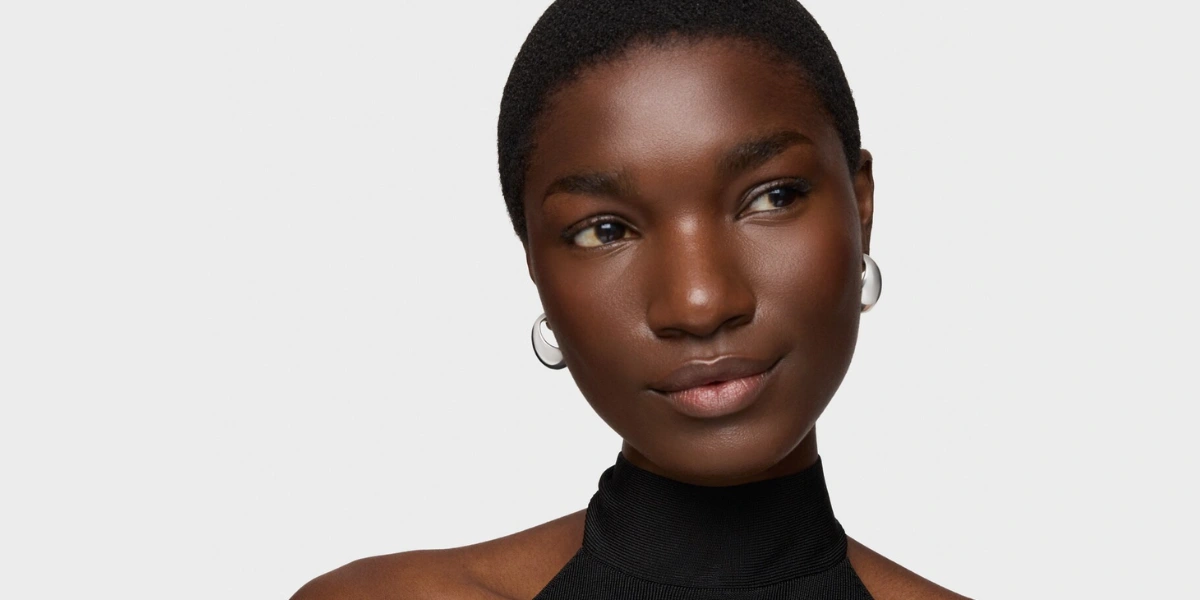 Statement Earrings or Dainty Studs? How to Choose for Every Occasion