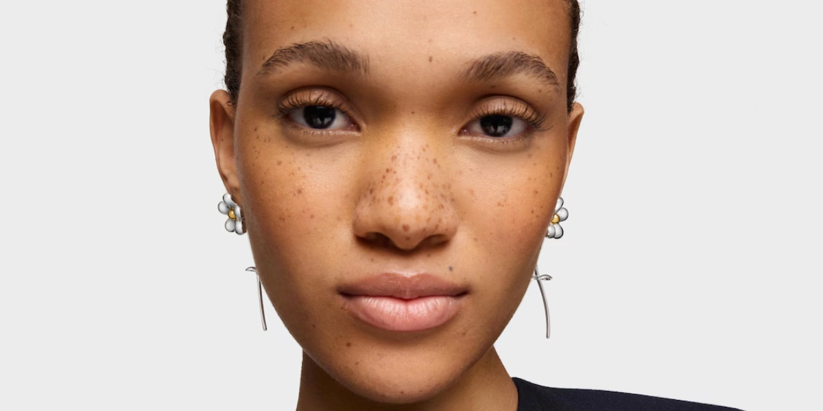 Como escolher o tamanho correto de brincos para o dia a dia