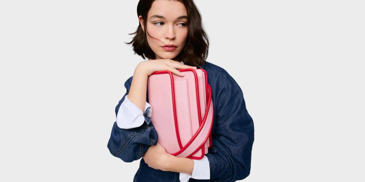 Como transformar um look básico com acessórios TOUS